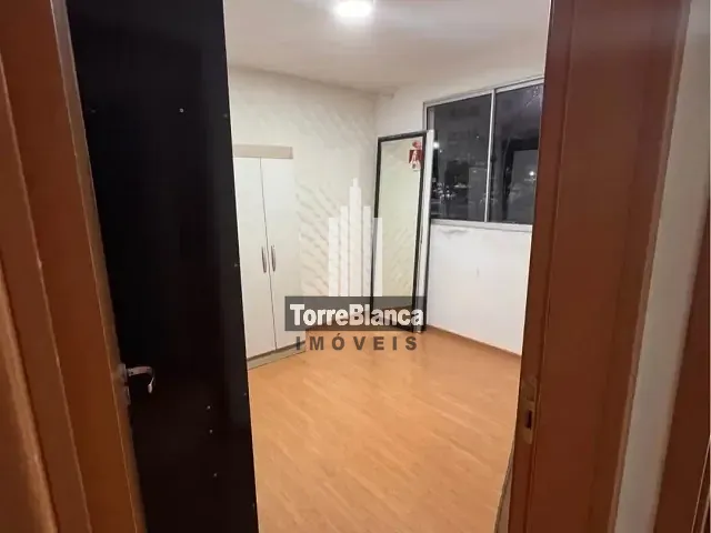 Apartamento 2 quartos e 1 banheiro, à venda, no bairro Uvaranas em Ponta Grossa