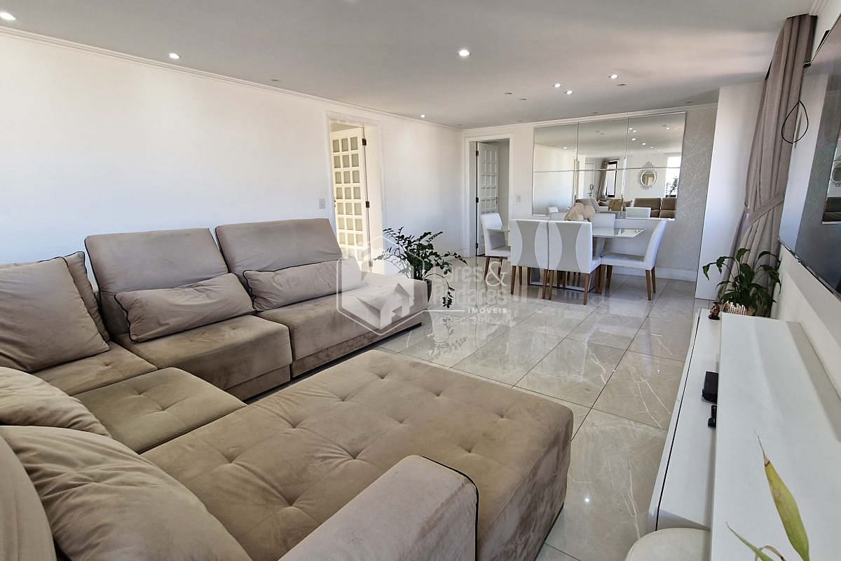 Apartamento à venda com 3 quartos, 146m² - Foto 19