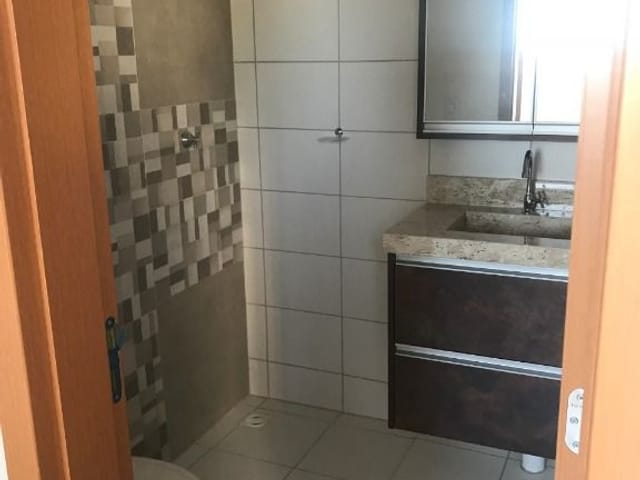 Apartamento com 68m² 2 quartos e 1 banheiro, para alugar, no bairro Gleba Fazenda Palhano em Londrina