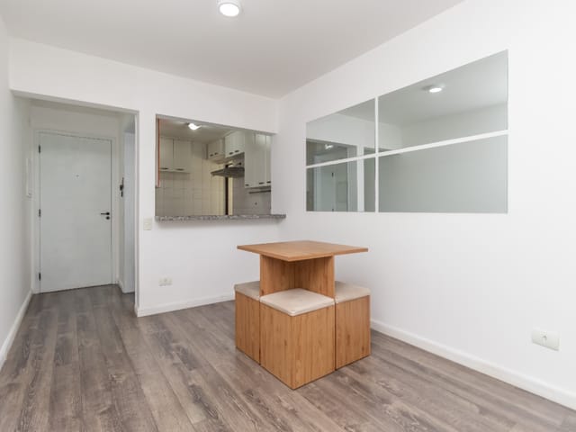Foto do Apartamento - Apartamento tipo para venda em Saúde com 2 quartos, sendo 1 suíte, 65m² | Lares e Andares Imóveis