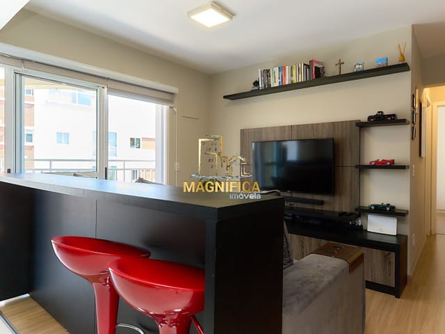 Apartamento 2 quartos e 1 banheiro, à venda, no bairro Santa Quitéria em Curitiba
