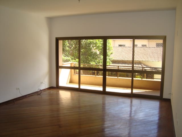 Apartamento à venda, no bairro Retiro em Petrópolis