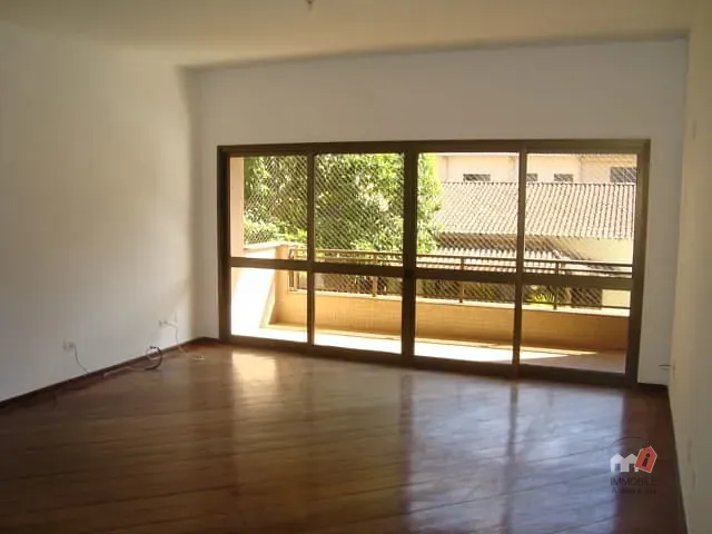 Apartamento à venda, no bairro Retiro em Petrópolis
