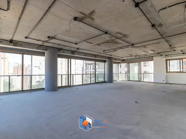 Apartamento com 352m² 3 quartos e 6 banheiros, à venda, no bairro Vila Nova Conceição em São Paulo