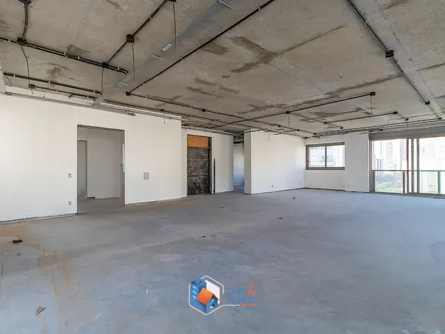 Apartamento com 352m² 3 quartos e 6 banheiros, à venda, no bairro Vila Nova Conceição em São Paulo