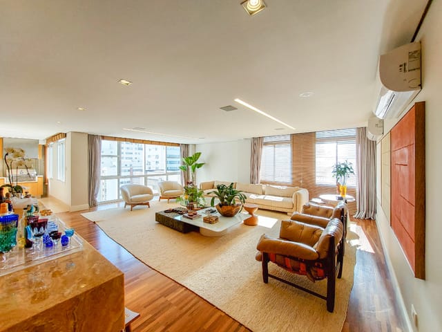 Foto do Apartamento - Apartamento para venda em Jardim América com 3 quartos, sendo 3 suítes , 271m² | Lares e Andares Imóveis