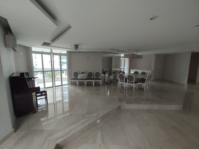 Apartamento com 454m² 4 quartos e 6 banheiros, à venda, no bairro Umuarama em Osasco