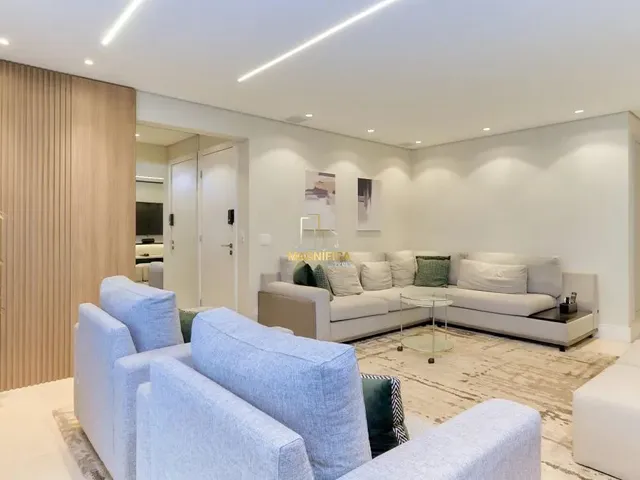 Apartamento 4 quartos e 7 banheiros, à venda, no bairro Cabral em Curitiba