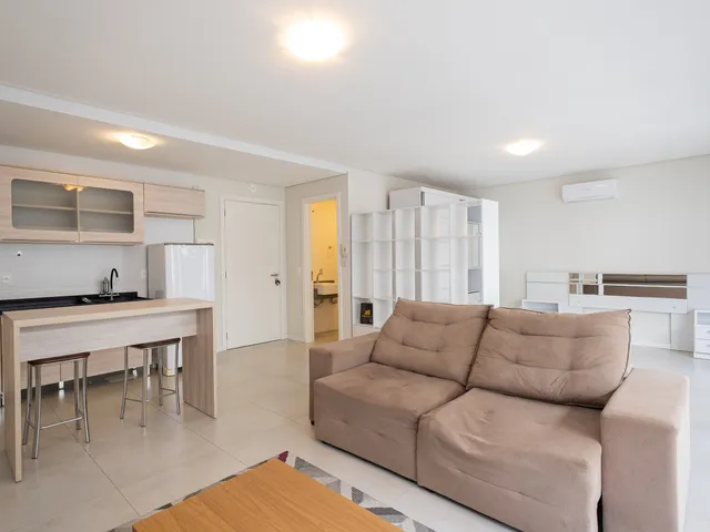 Apartamento 1 quarto e 1 banheiro, para alugar, no bairro Centro em Pelotas