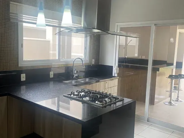 Casa 4 quartos e 2 banheiros, à venda ou para alugar, no bairro Swiss Park em Campinas