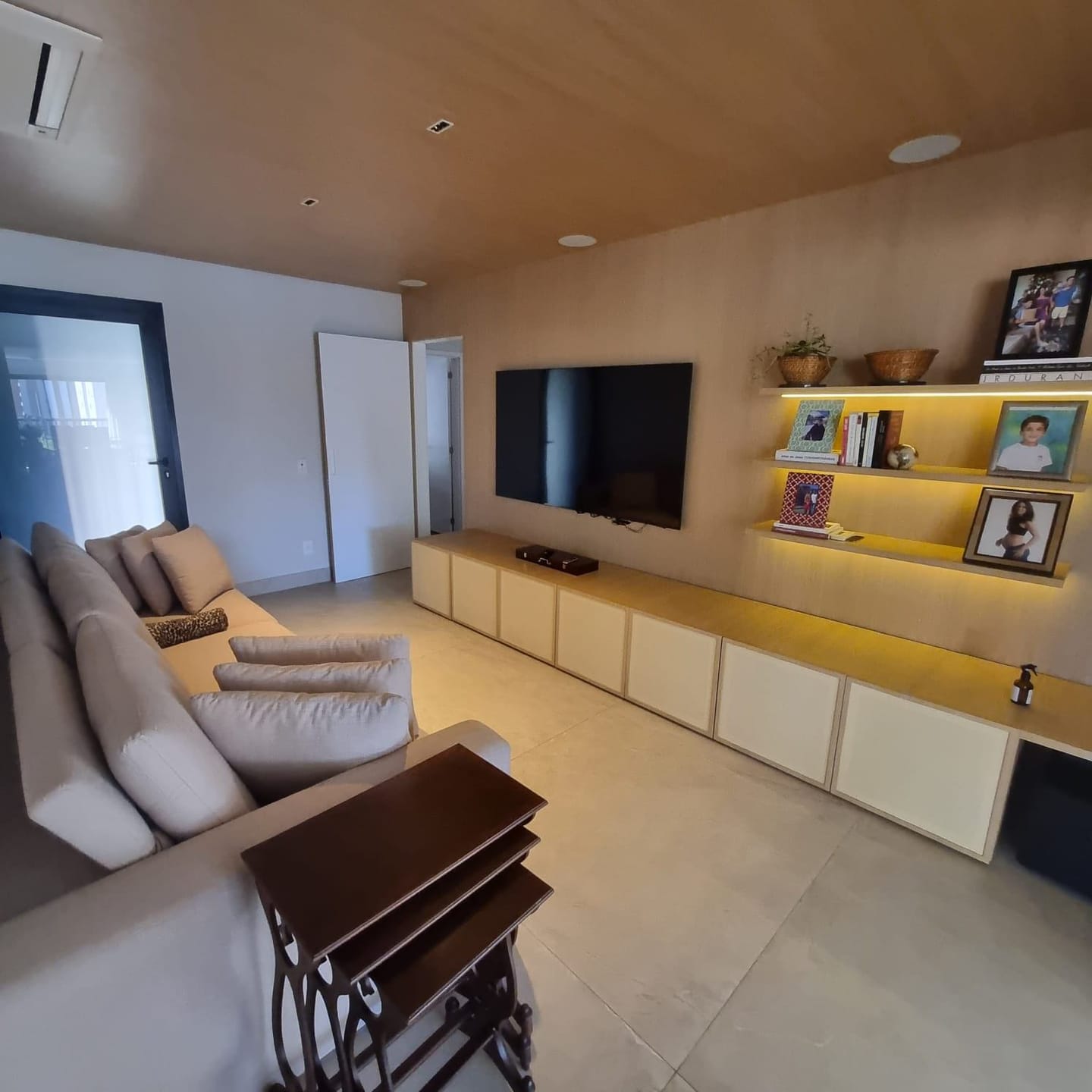 Apartamento em Alphaville Centro Empresarial — foto 1