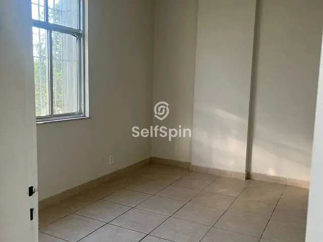 Apartamento 2 quartos e 1 banheiro, para alugar, no bairro Centro em Niterói