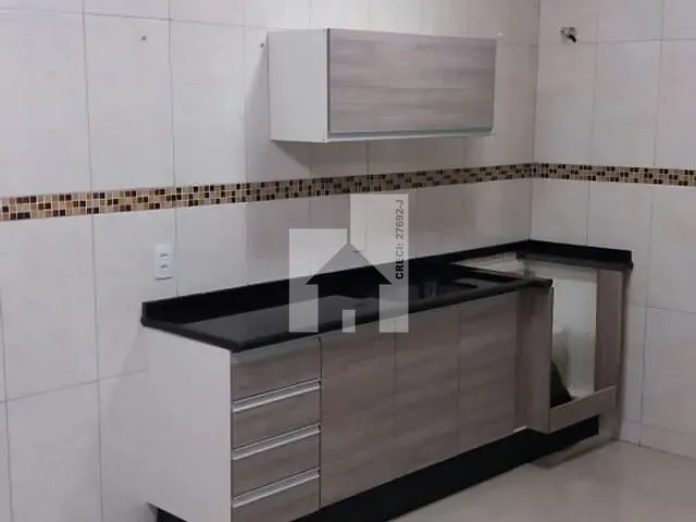 Apartamento 2 quartos e 1 banheiro, à venda, no bairro Vila Pires em Santo André