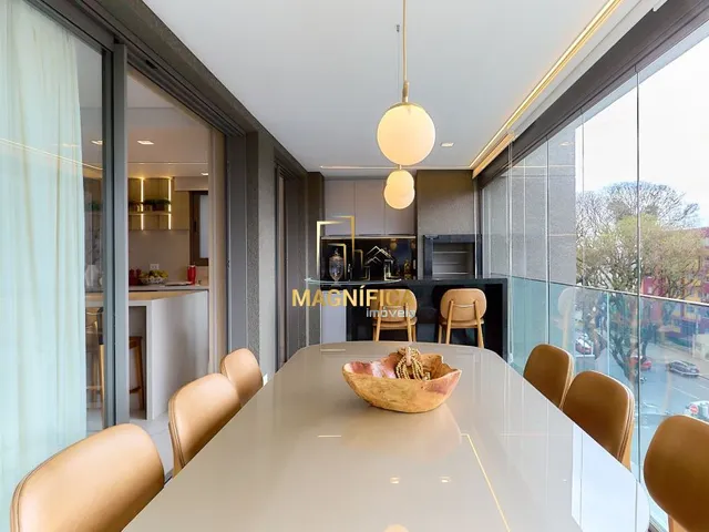 Apartamento 3 quartos e 7 banheiros, à venda, no bairro Água Verde em Curitiba