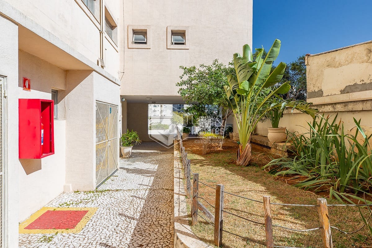 Apartamento à venda com 2 quartos, 81m² - Foto 35