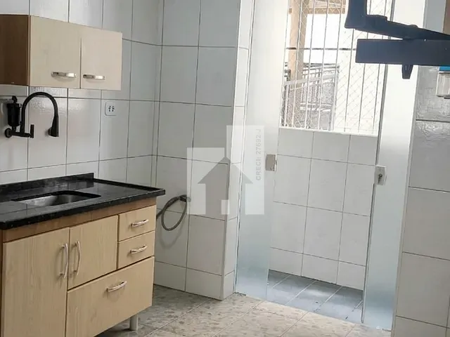 Apartamento 2 quartos e 1 banheiro, para alugar, no bairro Jardim Guanabara em Jundiaí