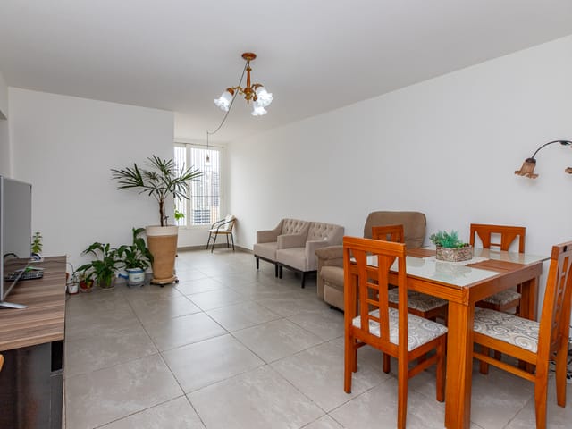 Foto do Apartamento - Apartamento tipo para venda em Moema com 2 quartos, 75m² | Lares e Andares Imóveis