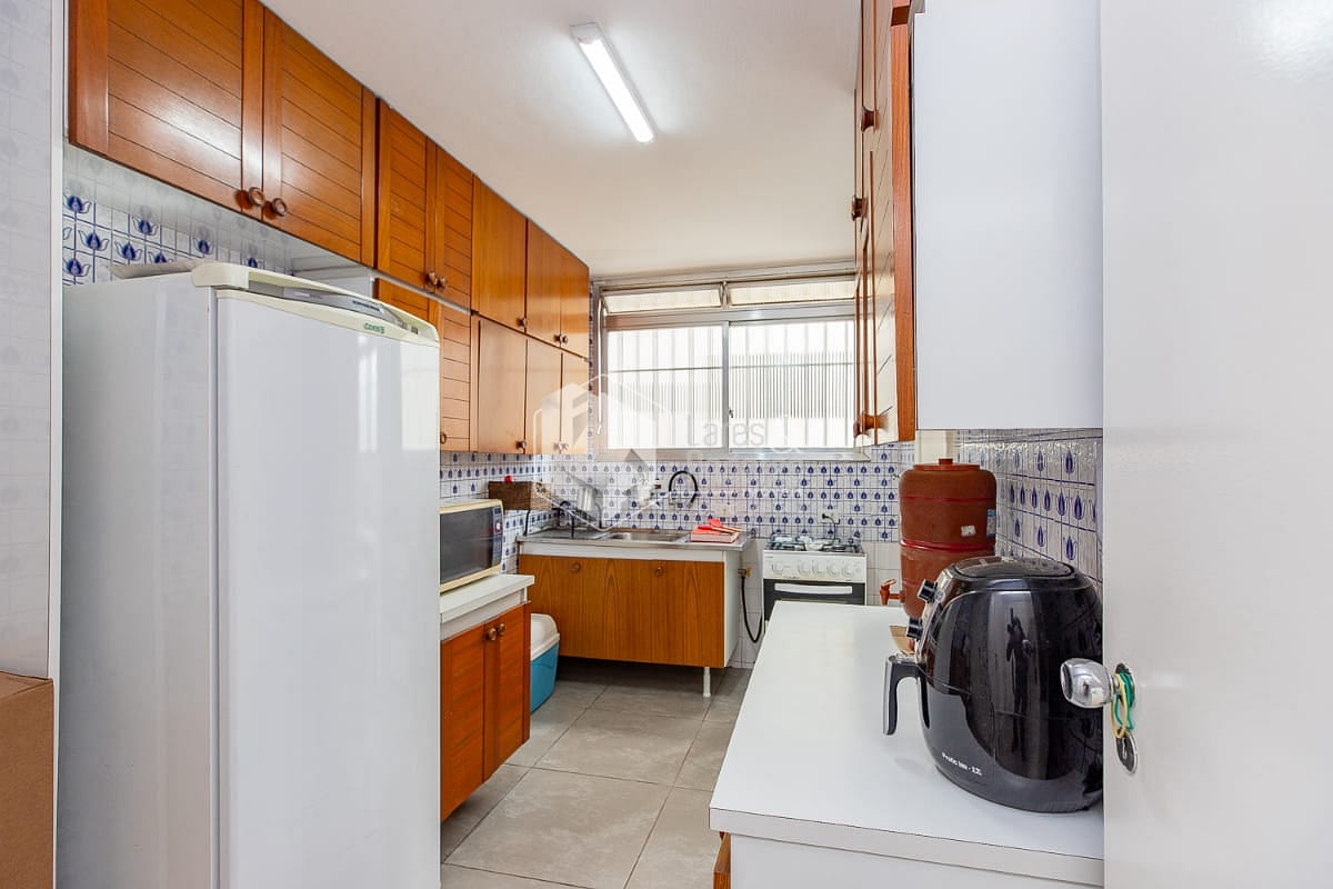 Apartamento à venda com 2 quartos, 75m² - Foto 13