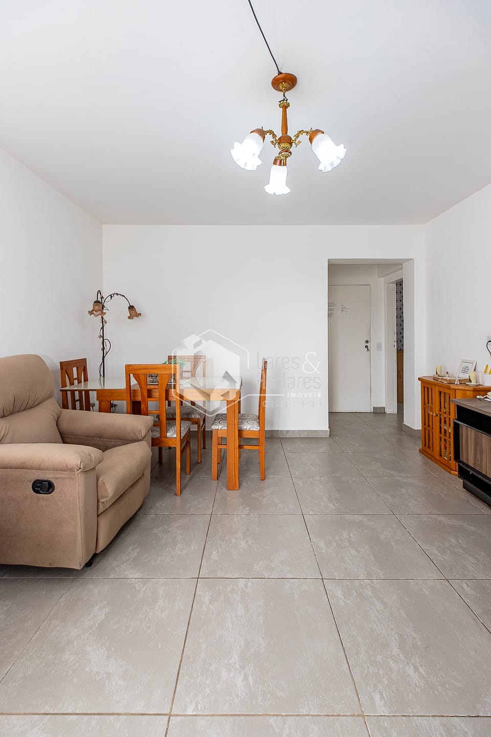 Apartamento à venda com 2 quartos, 75m² - Foto 9