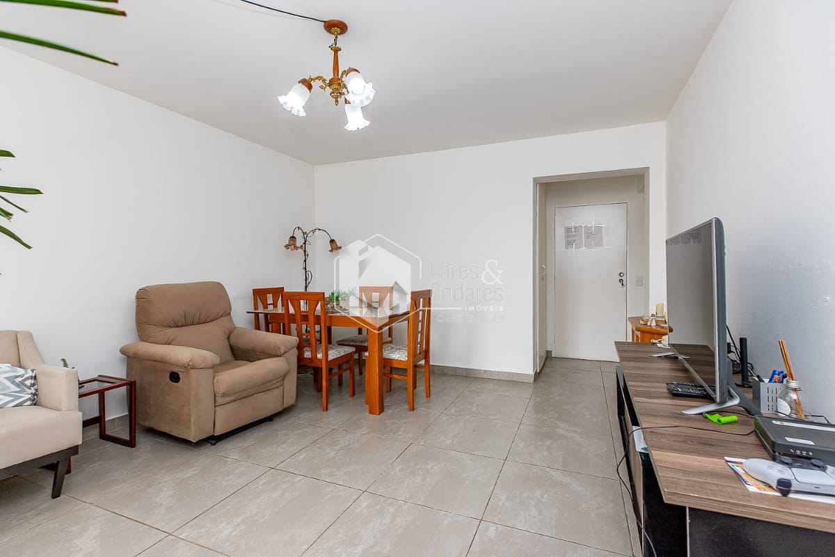 Apartamento à venda com 2 quartos, 75m² - Foto 4