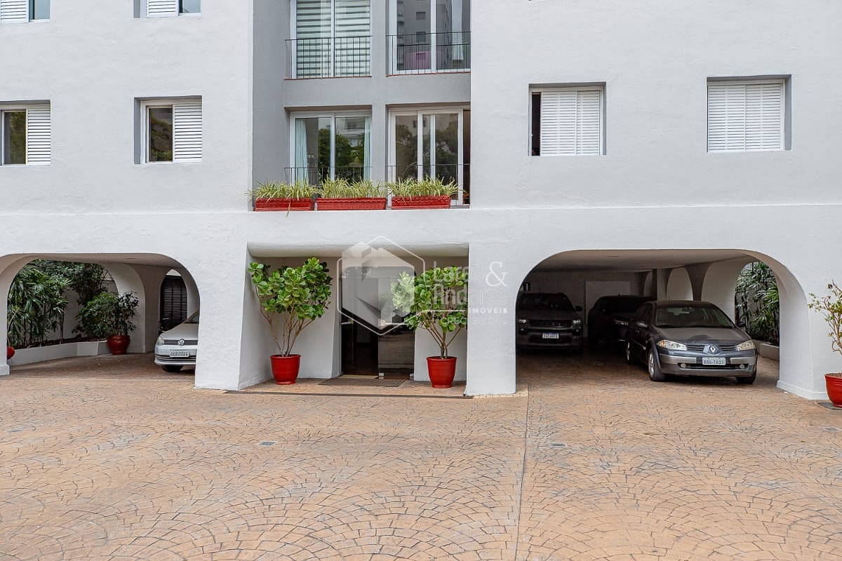 Apartamento à venda com 2 quartos, 75m² - Foto 33