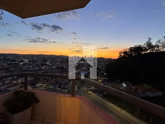 Apartamento 3 quartos e 2 banheiros, à venda, no bairro Vila Aparecida em Jundiaí