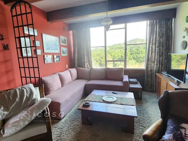 Apartamento com 106m² 3 quartos e 2 banheiros, à venda, no bairro Vila Capivari em Campos do Jordão