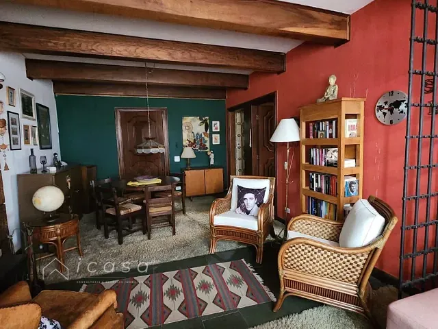 Apartamento com 106m² 3 quartos e 2 banheiros, à venda, no bairro Vila Capivari em Campos do Jordão