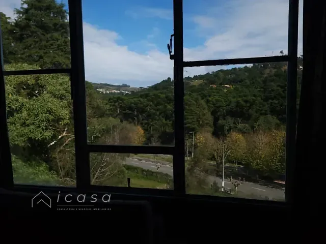 Apartamento com 106m² 3 quartos e 2 banheiros, à venda, no bairro Vila Capivari em Campos do Jordão