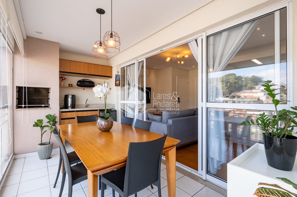 Apartamento à venda com 3 quartos, 96m² - Foto 1