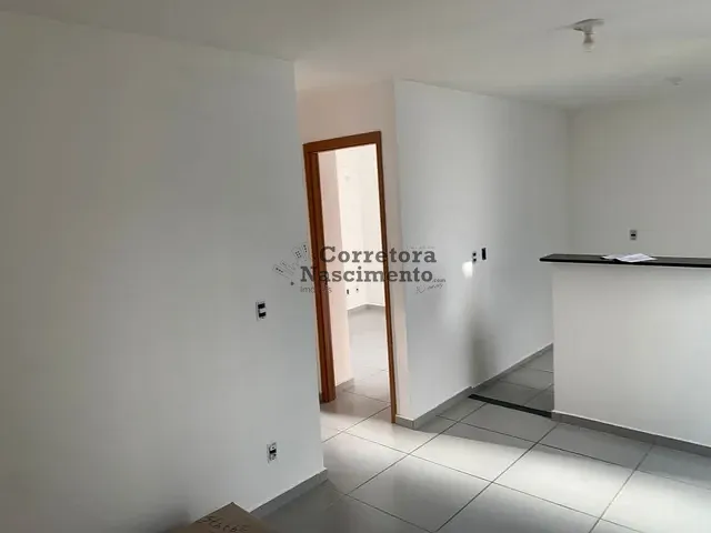 Apartamento 2 quartos e 1 banheiro, à venda, no bairro Vila Nova Aliança em Jacareí