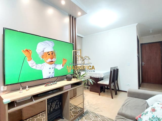 Apartamento 2 quartos e 1 banheiro, à venda, no bairro Cajuru em Curitiba