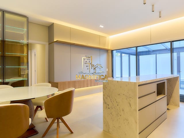 Apartamento 2 quartos e 3 banheiros, à venda, no bairro Santa Quitéria em Curitiba