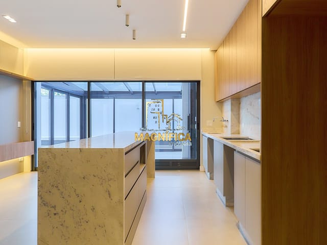 Apartamento 2 quartos e 3 banheiros, à venda, no bairro Santa Quitéria em Curitiba