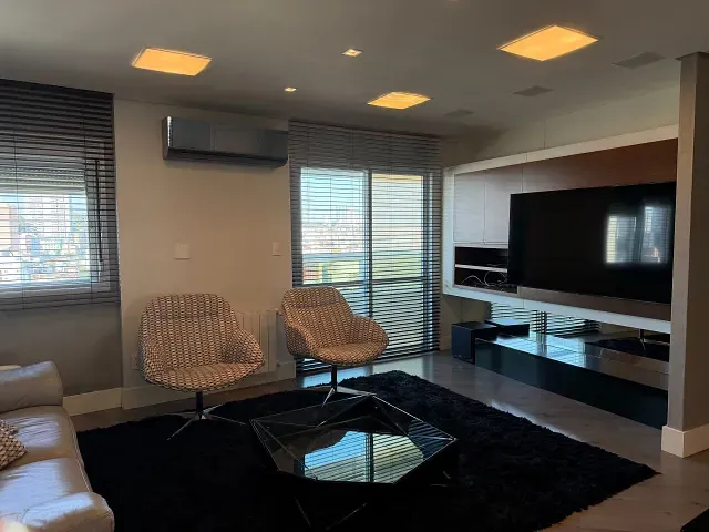 Apartamento 2 quartos e 2 banheiros, à venda, no bairro Pio X em Caxias do Sul