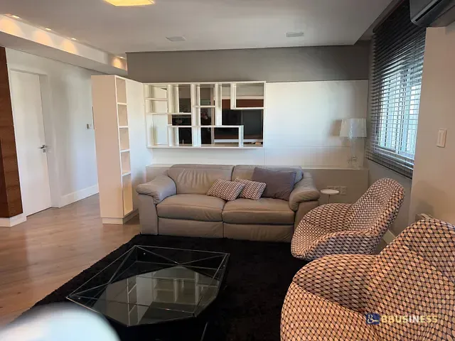 Apartamento 2 quartos e 2 banheiros, à venda, no bairro Pio X em Caxias do Sul