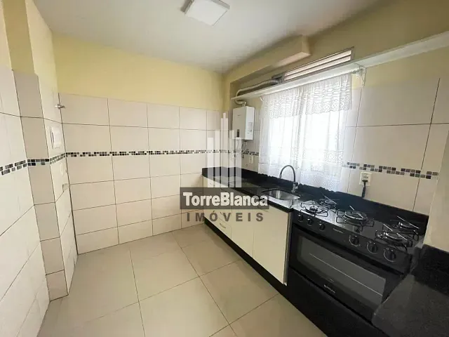 Apartamento com 60m² 2 quartos e 1 banheiro, para alugar, no bairro Uvaranas em Ponta Grossa