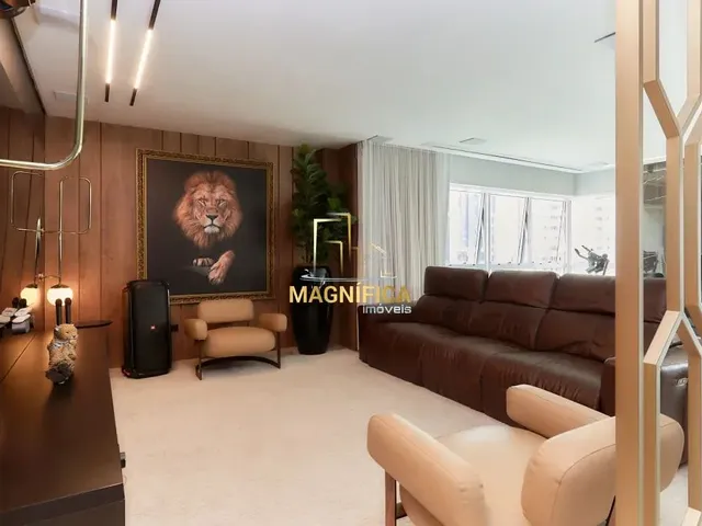 Apartamento 4 quartos e 5 banheiros, à venda, no bairro Água Verde em Curitiba