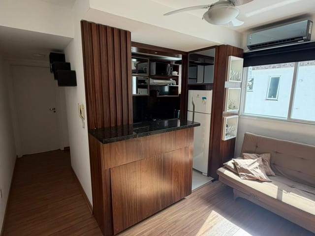 Apartamento 1 quarto e 1 banheiro, para alugar, no bairro Centro em Pelotas