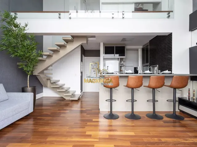 Apartamento 1 quarto e 3 banheiros, à venda, no bairro Centro em Curitiba