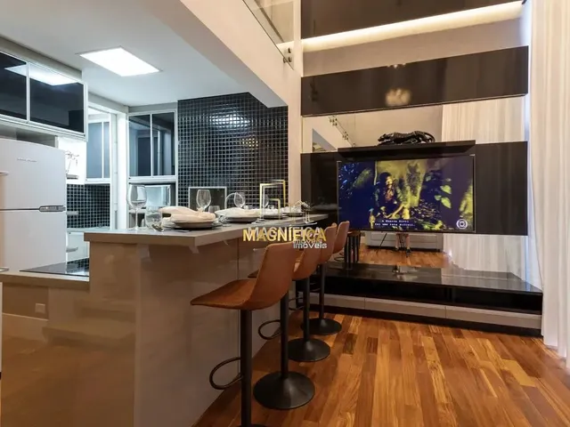 Apartamento 1 quarto e 2 banheiros, à venda, no bairro Centro em Curitiba