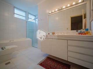 Foto do Apartamento-Apartamento tipo para venda em Jardim Paulista com 4 quartos, sendo 1 suíte, 173m²