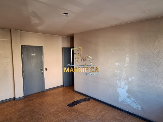 Apartamento 2 quartos e 2 banheiros, à venda, no bairro Centro Cívico em Curitiba
