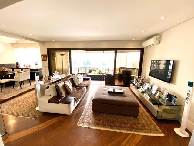 Foto do Apartamento - Apartamento tipo para venda em Jardim Paulista com 4 quartos, sendo 2 suítes, 187m² | Lares e Andares Imóveis