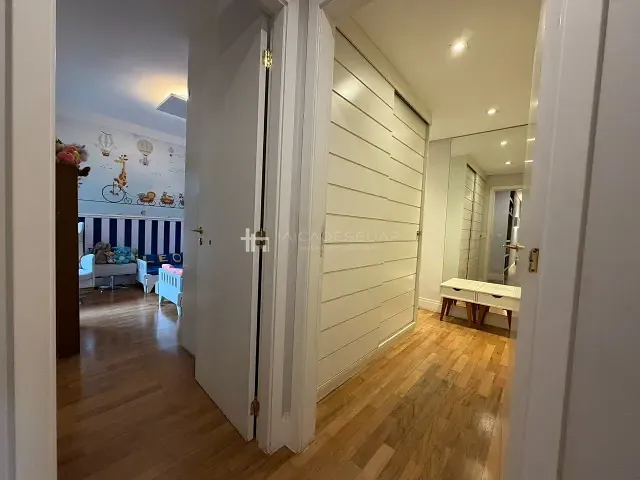 Apartamento 3 quartos e 4 banheiros, à venda, no bairro Moema em São Paulo