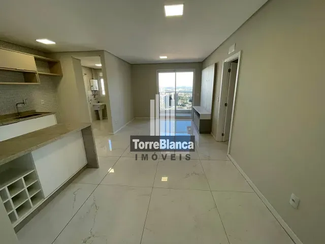 Apartamento com 192m² 3 quartos e 2 banheiros, para alugar, no bairro Centro em Ponta Grossa