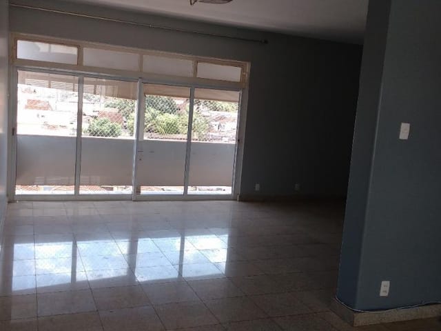 Foto do Apartamento - Apartamento à venda 3 Quartos, 1 Suite, 100M², Centro, Uberaba - MG | Pascoal Toti | ZUCATO IMOBILIARIA LTDA