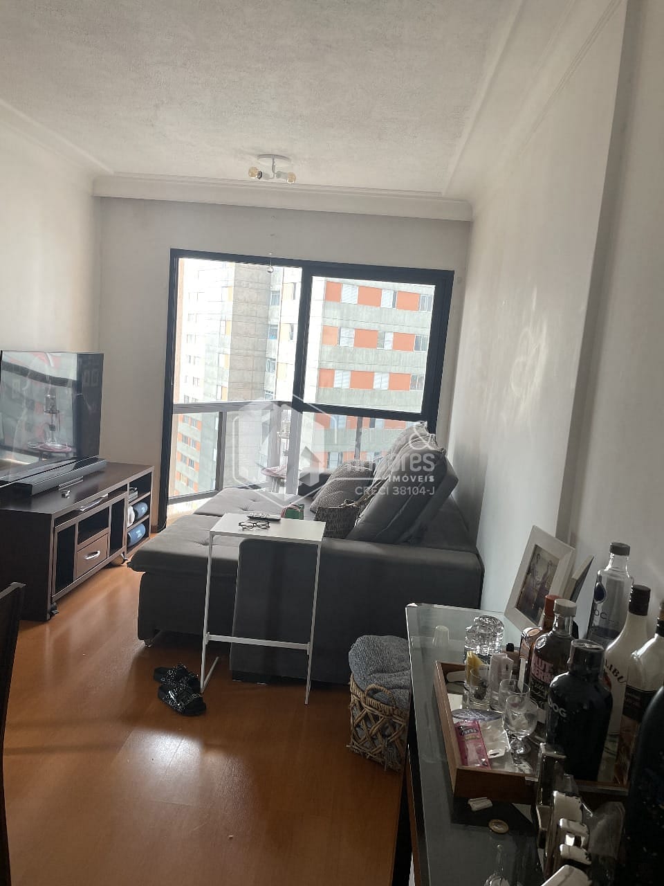 Apartamento à venda com 3 quartos, 75m² - Foto 2
