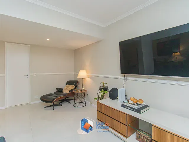 Apartamento com 213m² 4 quartos e 3 banheiros, à venda, no bairro Vila Isa em São Paulo