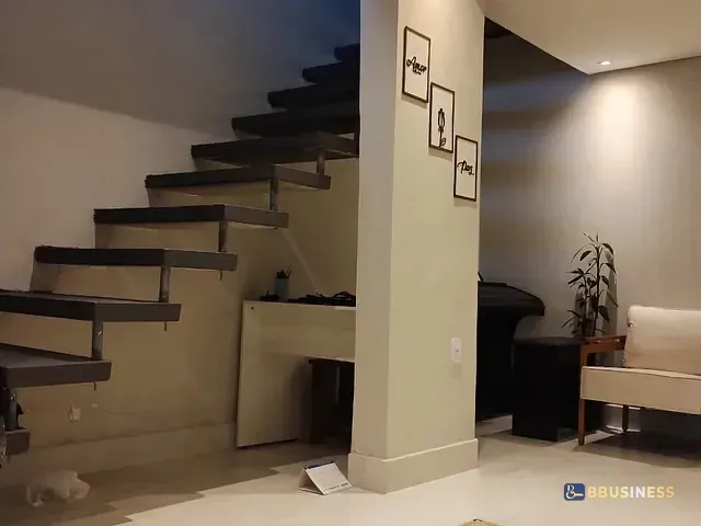 Casa 5 quartos e 2 banheiros, à venda, no bairro Jardim Nova Europa em Hortolândia